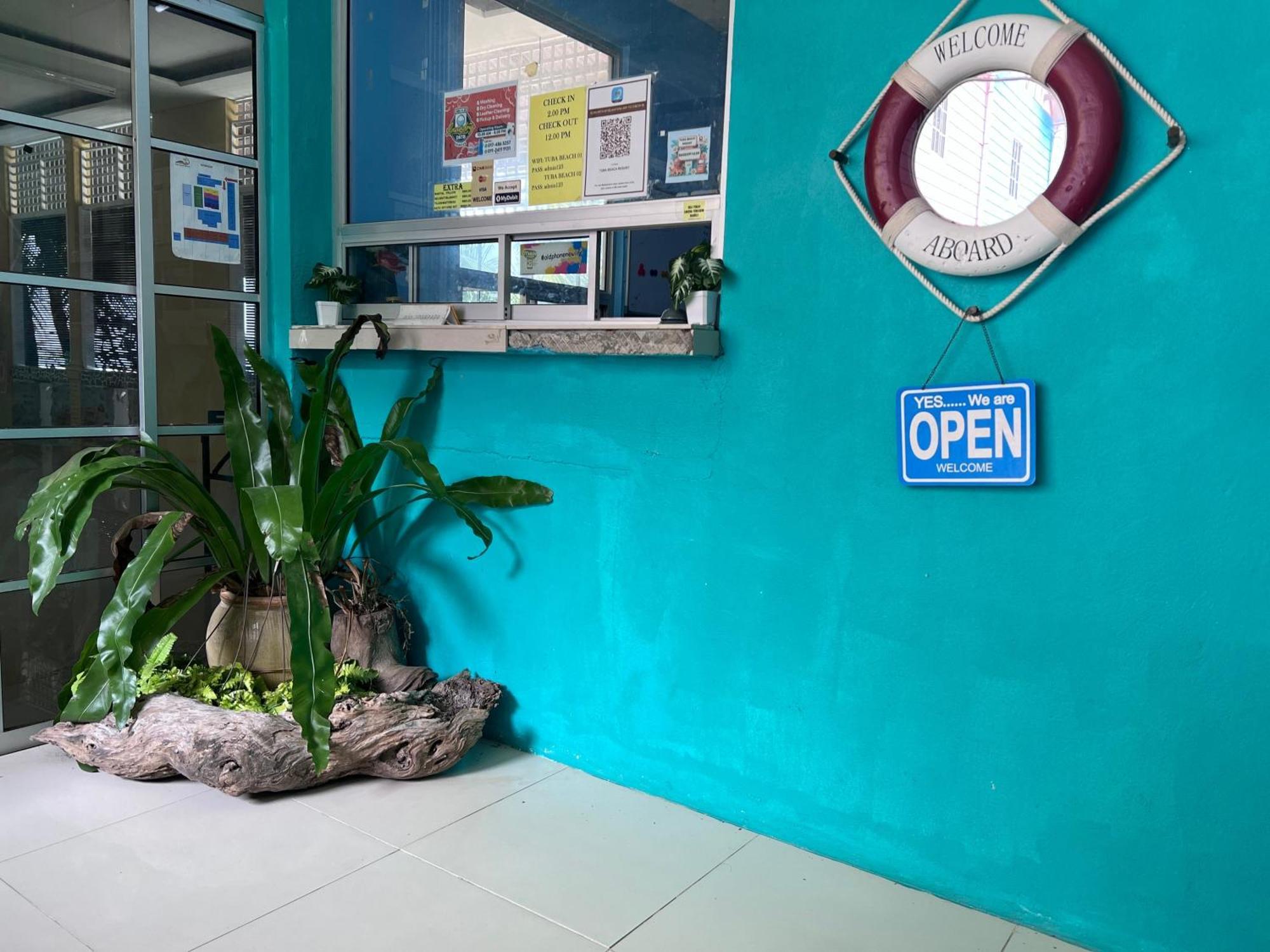 Capital O 91017 Tuba Beach Resort @ Pulau Tuba Kuah Eksteriør bilde